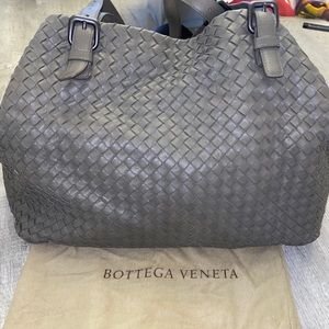 Bottega Veneta intrecciato gray leather tote large